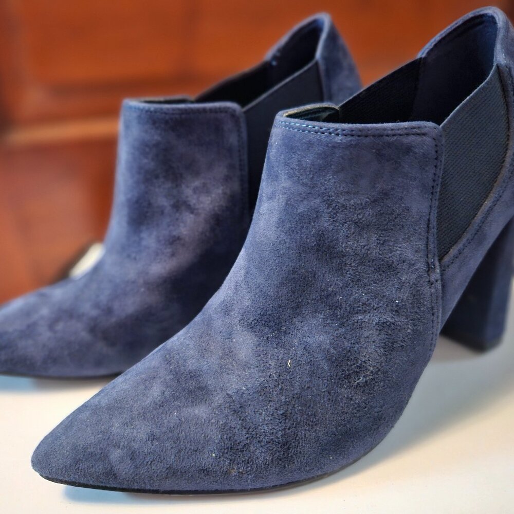 Marc Fisher Suede Navy Booties Size 6.5